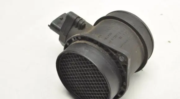 Volvo S80 Mass air flow meter 8670115