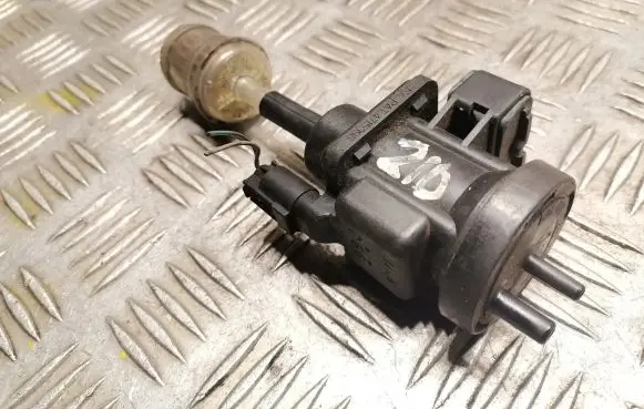 Mercedes-Benz E W210 Turbo solenoid valve 0005450527