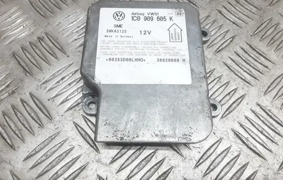 Volkswagen Polo Airbag control unit/module 1C0909605K 5W43125