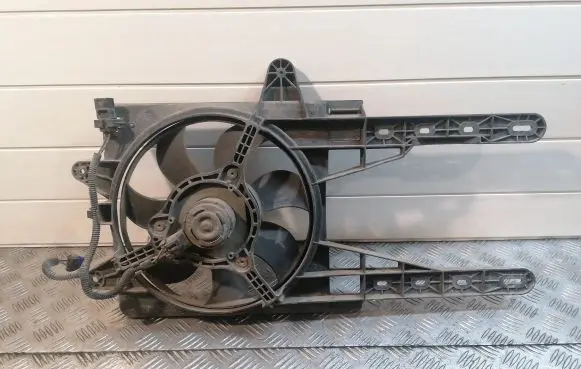 Fiat Punto (176) Electric radiator cooling fan 863957G