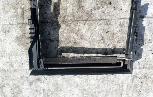 BMW 6 E63 E64 Power steering radiator 17217559960 17217559960-01