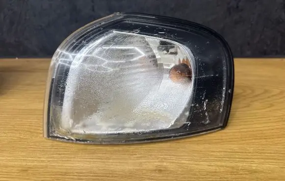 Volvo S80 Front indicator light 30698427 89007508