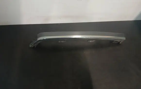 Volvo S80 Rear/tail light trim molding 8662644