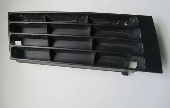 Audi A4 S4 B5 8D Front bumper lower grill 8D0807346AB