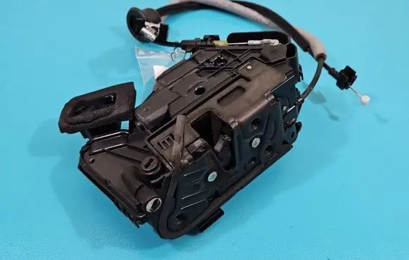 Seat Ibiza V (KJ) Rear door lock 5TA839015K IMPRK1453468