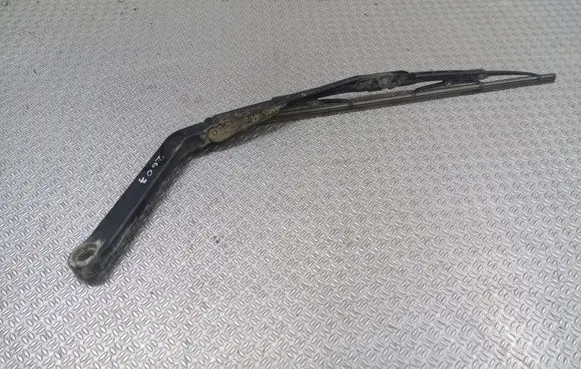 Nissan X-Trail T30 Rear wiper blade 