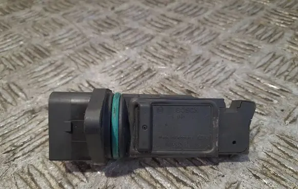 Skoda Octavia Mk2 (1Z) Mass air flow meter F00c2g2055