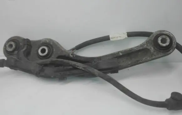 Rear control arm