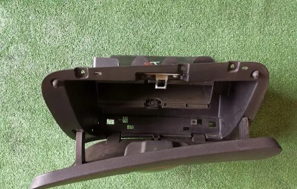 Alfa Romeo Mito Glove box set 156080694