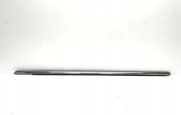 Front door glass trim molding