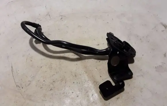 Volvo XC60 Engine coolant pipe/hose 32138001