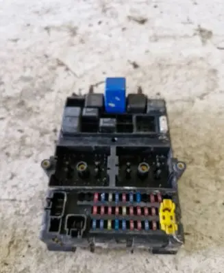 Jeep Grand Cherokee (WK) Fuse module 56038406AM P56038406AM TQH10103XPS1