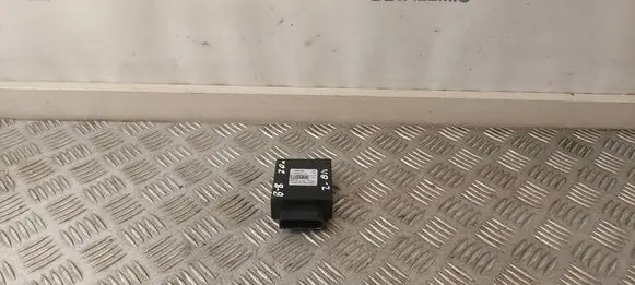 Volkswagen PASSAT B8 Fuel injection pump control unit/module 3Q0906121B