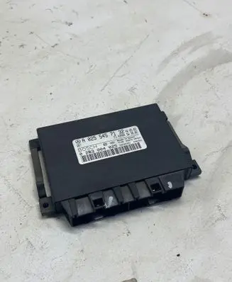 Mercedes-Benz E W211 Parking PDC control unit/module A0255457132 0263004025 39E00351