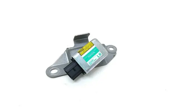 Toyota Land Cruiser (J120) Airbag deployment crash/impact sensor 8983060020