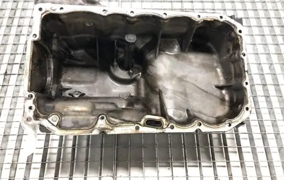 BMW 5 E60 E61 Oil sump N47D20