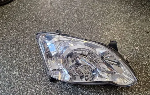 Toyota Corolla E120 E130 Headlight/headlamp
