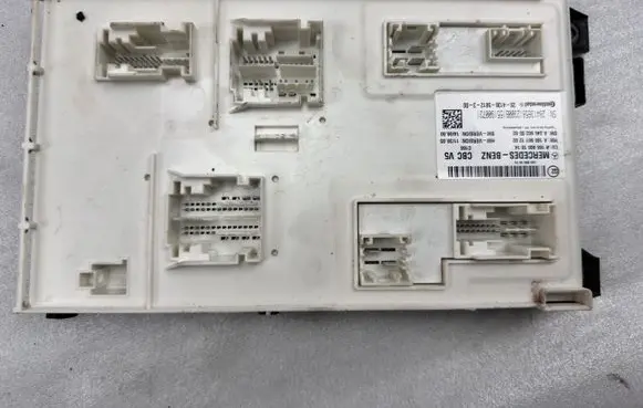 Mercedes-Benz GL X166 SAM control unit A1669001814