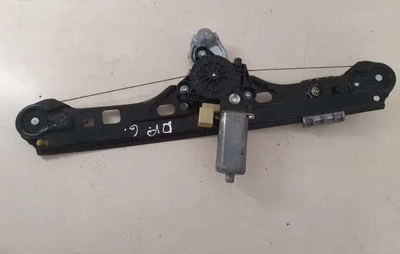 Mercedes-Benz C W203 Rear door window regulator with motor 2038203042
