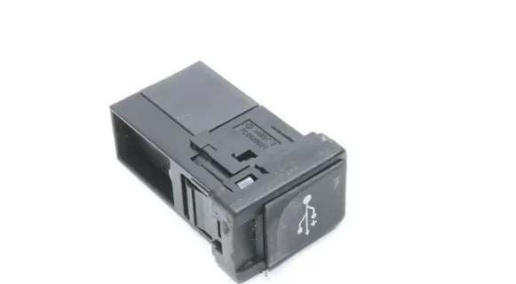 Toyota Yaris USB socket connector 861900D060