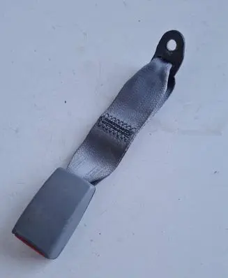Rear seatbelt