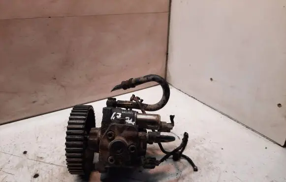 Opel Combo C Fuel injection high pressure pump 8973138622 HU2940000071