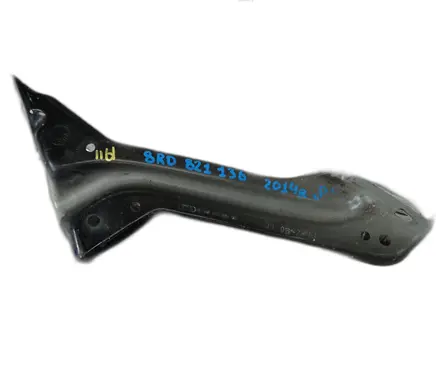 Audi Q5 SQ5 Fender mounting bracket 8R0821136