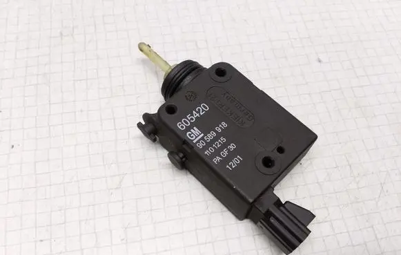 Opel Astra G Central locking motor 90589918 1101215 605420