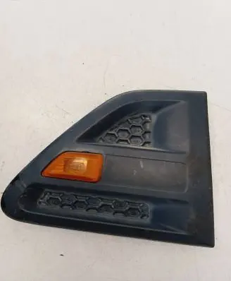 Ford Ranger Front fender indicator light AB396G000AB