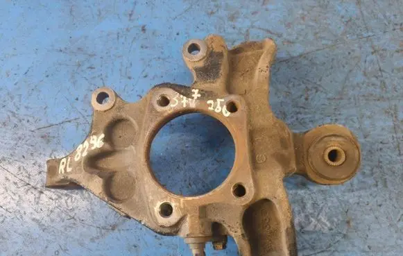 Toyota Venza Rear wheel hub spindle/knuckle 423050T020