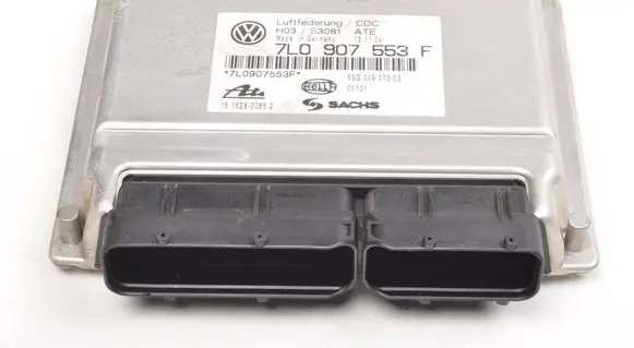 Volkswagen Touareg I Air suspension control unit module (rear) 7L0907553F