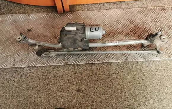 Audi A6 S6 C7 4G Front wiper linkage and motor 4G1955119 4G1955023A