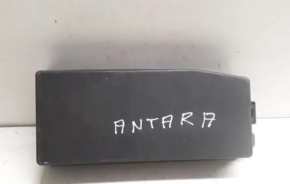 Opel Antara Fuse box cover 96821093