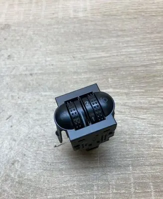 Volkswagen PASSAT B5.5 Headlight level height control switch 3B0941333A
