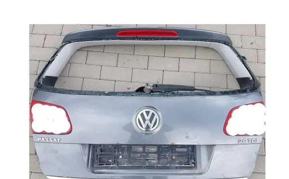 Volkswagen PASSAT B6 Pick-up truck tonneau cover 5H9827025D