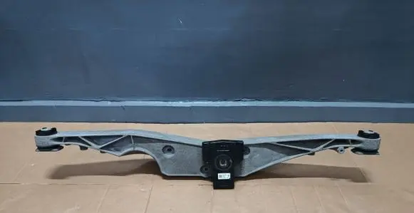 Mini Cooper Countryman F60 Rear differential/diff mount bracket 6868778 33366852896 6852896