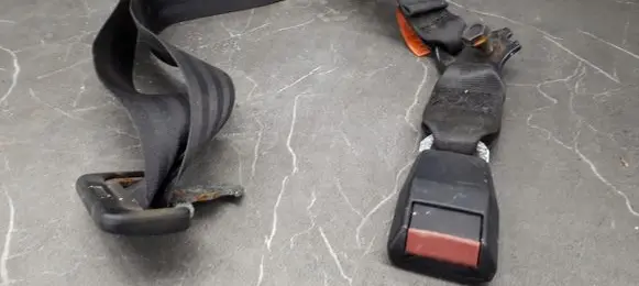 Ford Fiesta Middle seatbelt (rear) 89FB-B60044-AF