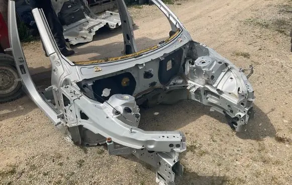 Volvo XC90 Front bodywork piece 