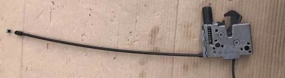 Audi Q7 4M Engine bonnet/hood lock/catch 4M0823509C