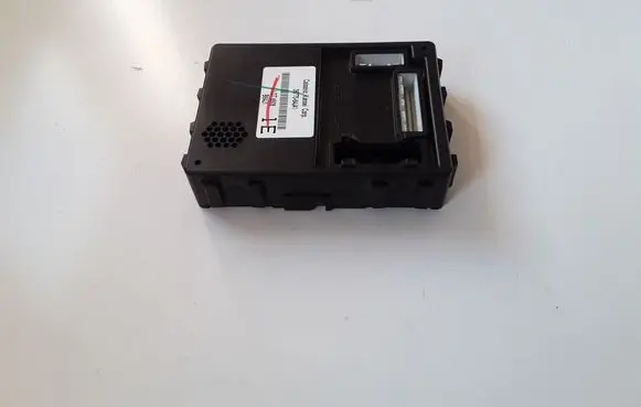Suzuki Grand Vitara II Comfort/convenience module 3677064J41