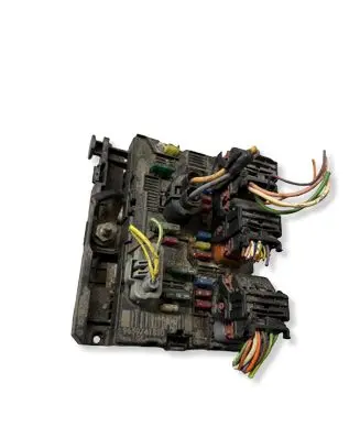 Peugeot 307 Fuse module 9659741880