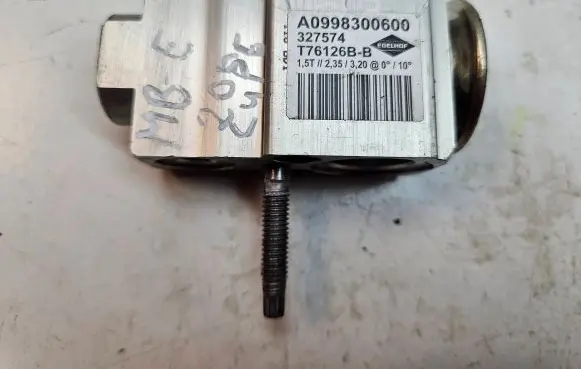 Air conditioning (A/C) expansion valve