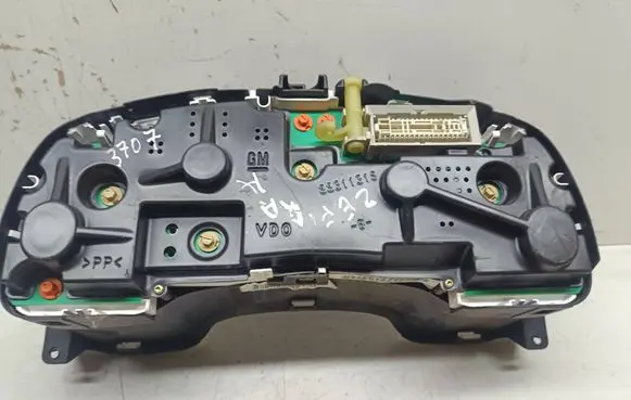 Opel Zafira A Speedometer (instrument cluster) 110080070003 09228772GC G90F979G