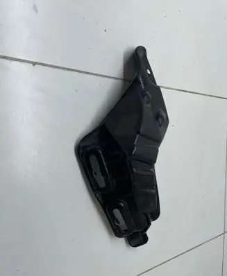Citroen C3 Fender mounting bracket 9812550880