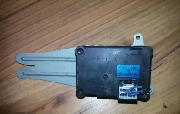 Mazda 323 Air flap motor/actuator hb600bcin