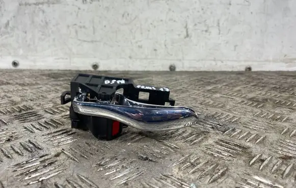 Toyota Prius (XW50) Front door interior handle 6927347040