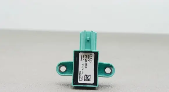 Audi A4 S4 B8 8K Airbag deployment crash/impact sensor 8K0955557C