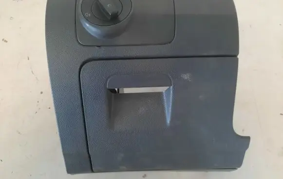 Volkswagen Golf IV Dashboard side end trim