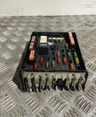 Volkswagen PASSAT B7 Fuse module 3C0937125
