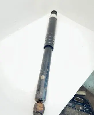Renault Zoe Rear shock absorber/damper 562108289R 030810002